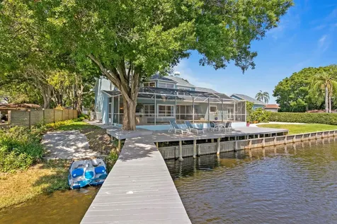 13548 Lake Magdalene Drive Tampa FL 33613