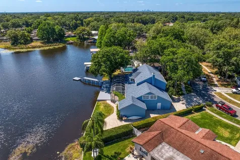 13548 Lake Magdalene Drive Tampa FL 33613