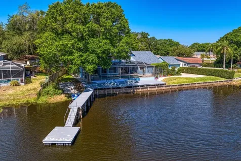 13548 Lake Magdalene Drive Tampa FL 33613