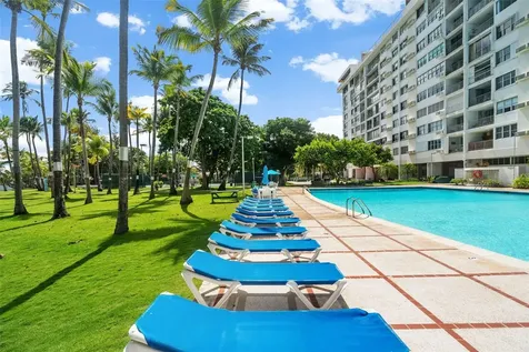 2305 Laurel San Juan PR 00913