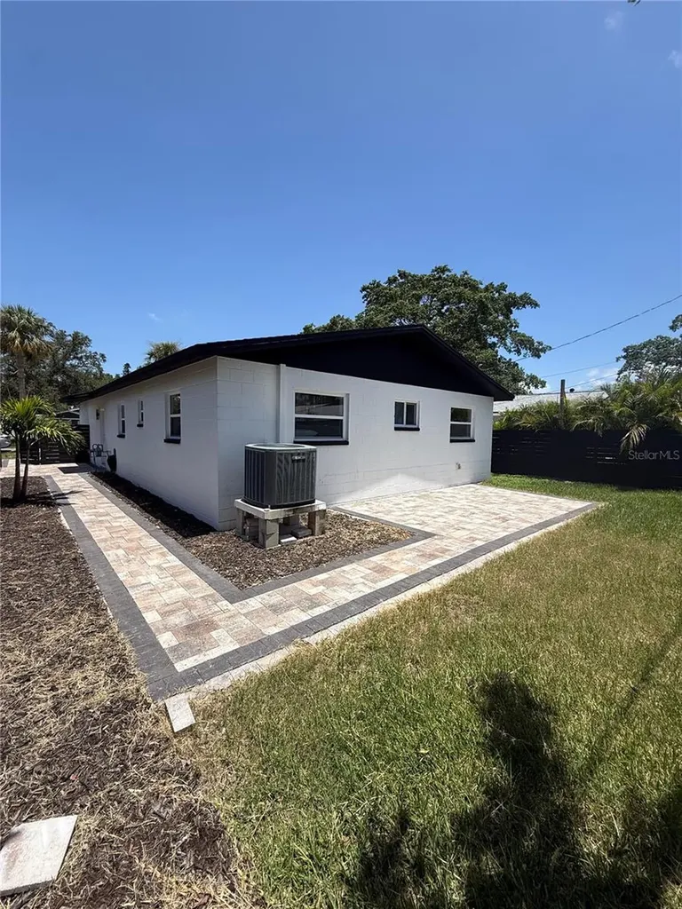 1766 Maryland Avenue NE St Petersburg FL 33703