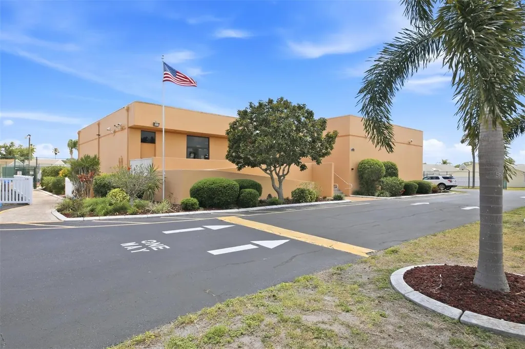 3804 41st Avenue W Bradenton FL 34205