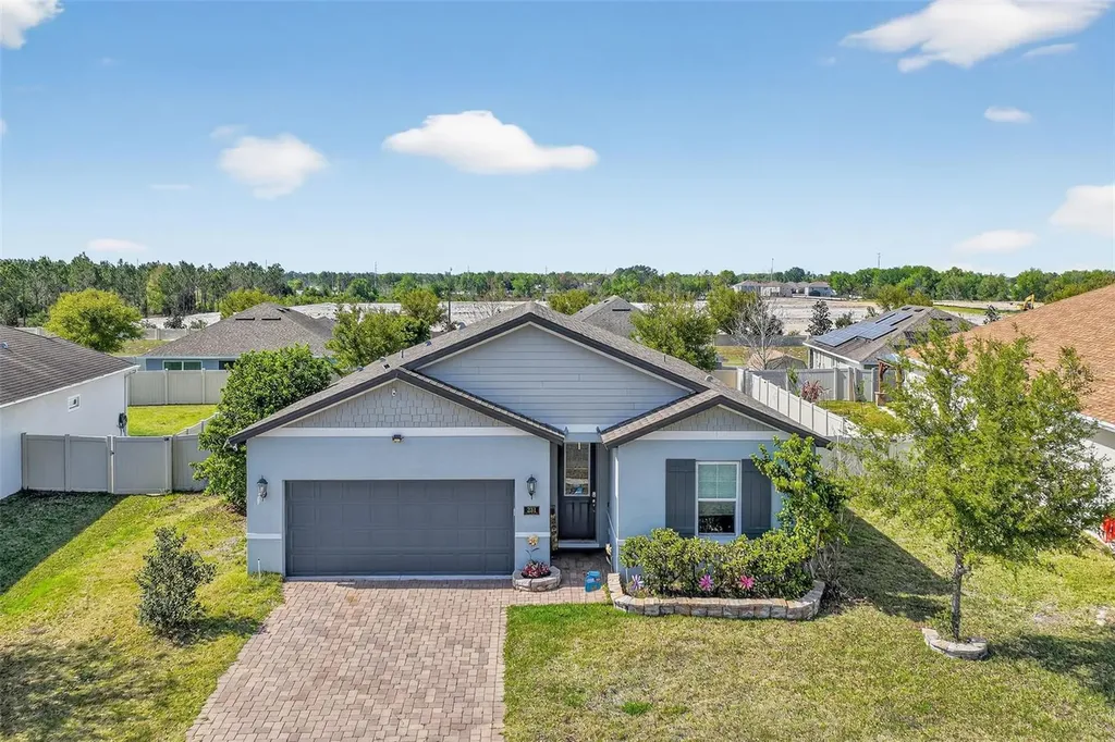 231 Messina Place Howey In The Hills FL 34737