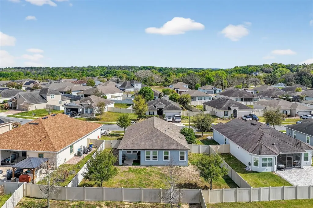 231 Messina Place Howey In The Hills FL 34737