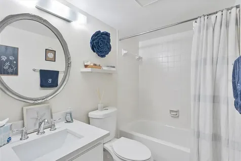 667 Bird Bay Circle Venice FL 34285