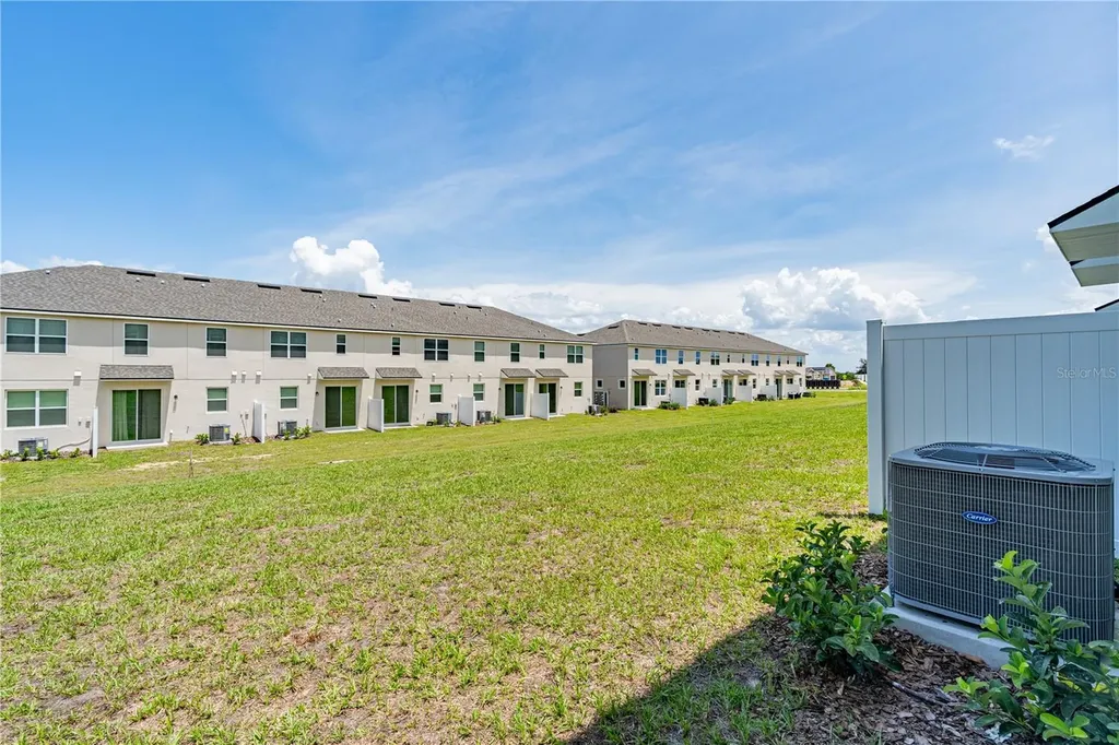 1141 Seaside Mist Trail Kissimmee FL 34747