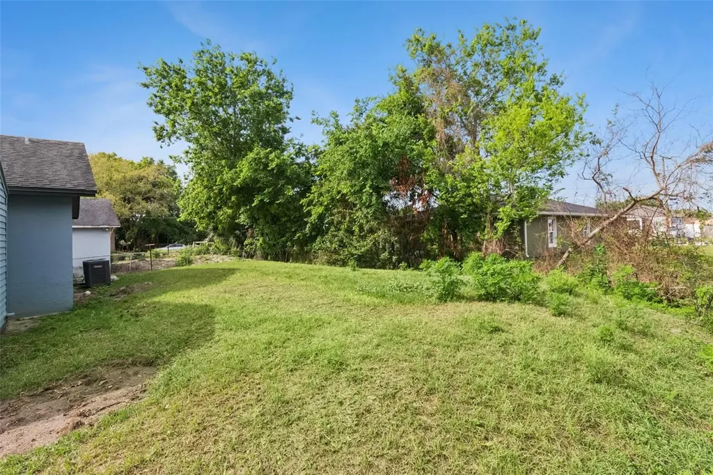 2260 Dolarway Street Sanford FL 32771