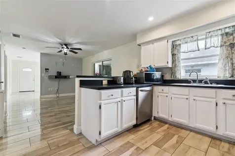 2260 Dolarway Street Sanford FL 32771