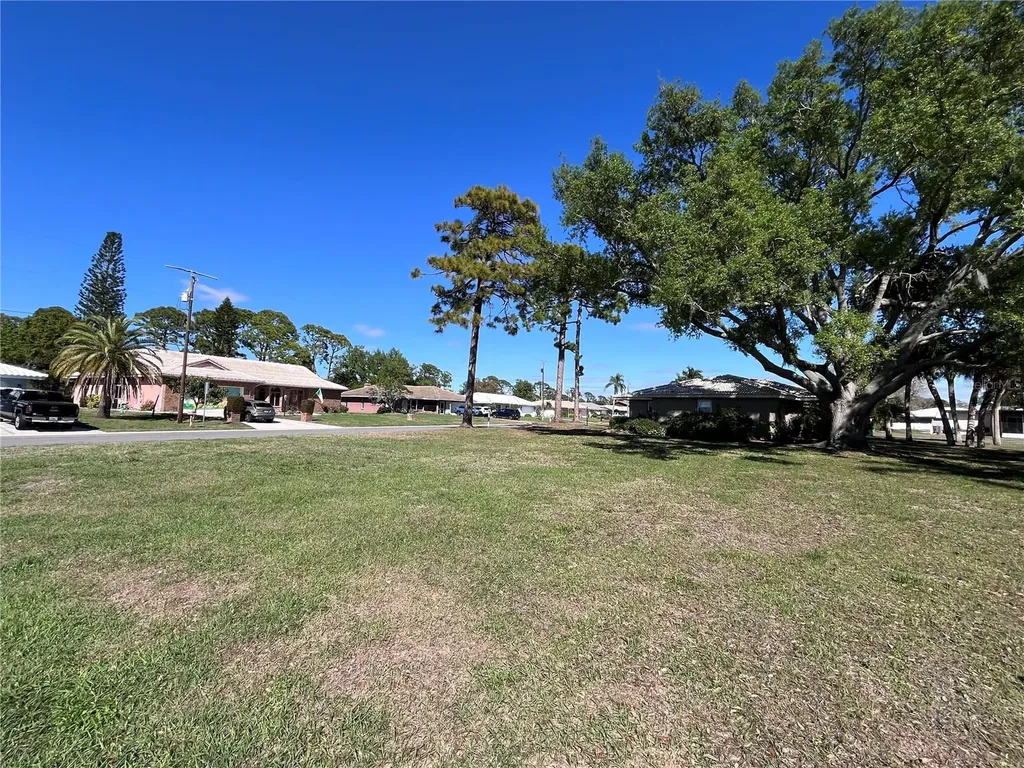 618 Rubens Drive Nokomis FL 34275