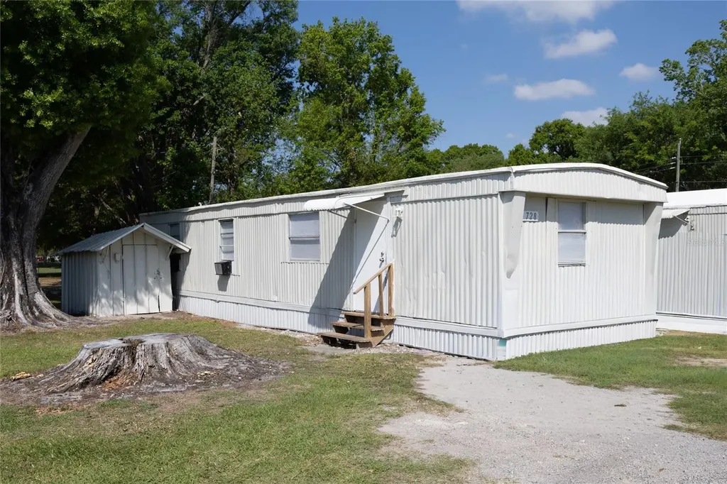 728 N Chestnut Road Lakeland FL 33815