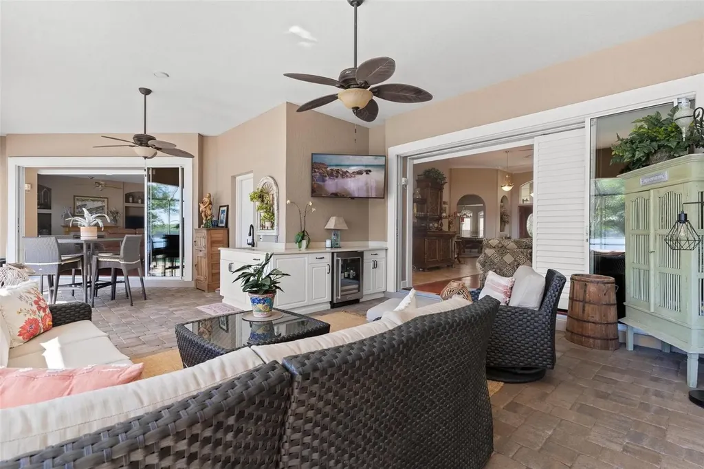 926 Hawk Landing Fruitland Park FL 34731