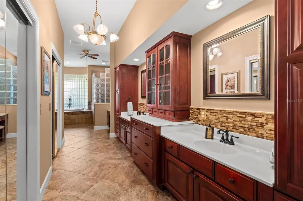 926 Hawk Landing Fruitland Park FL 34731