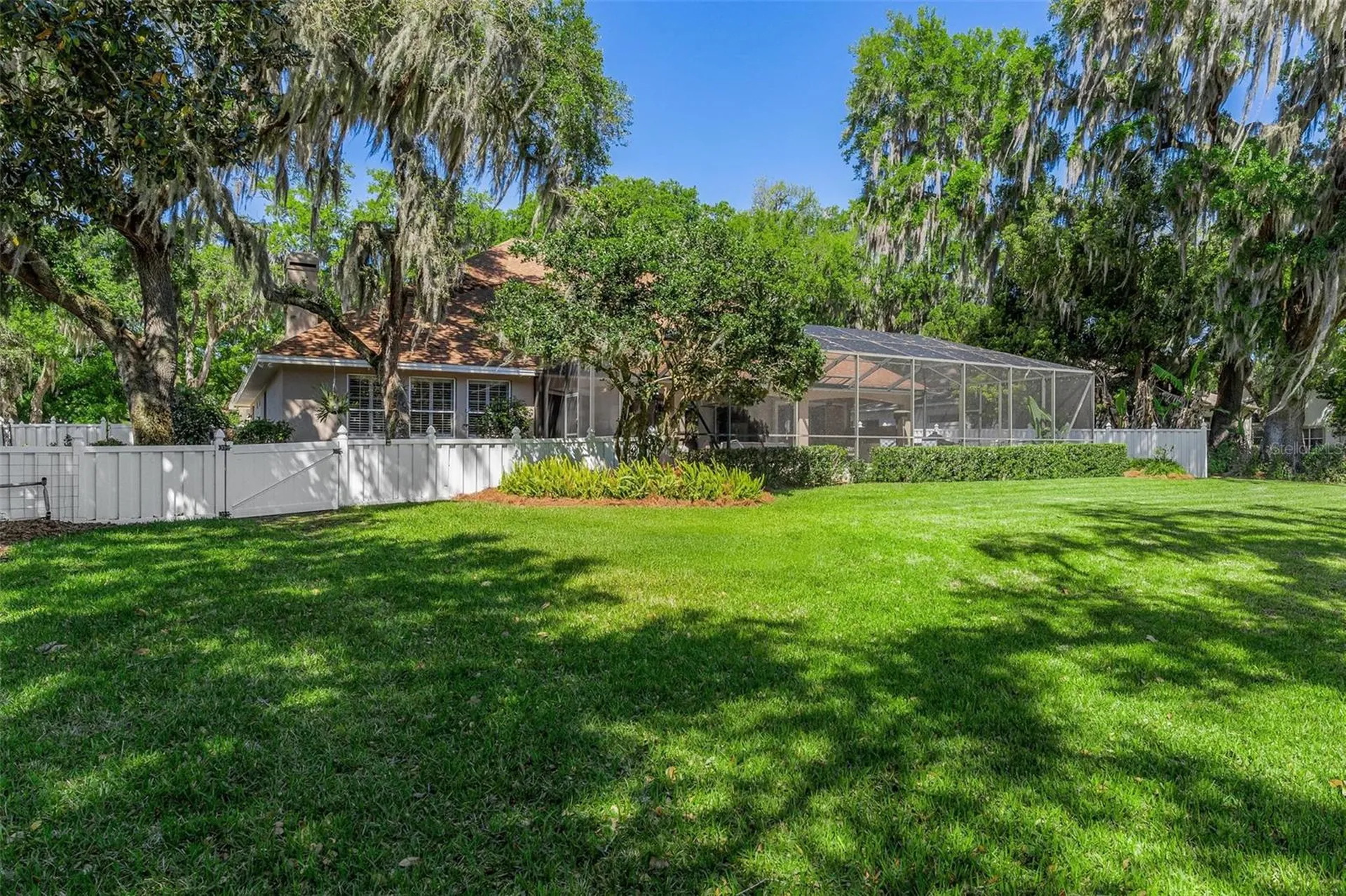 926 Hawk Landing Fruitland Park FL 34731