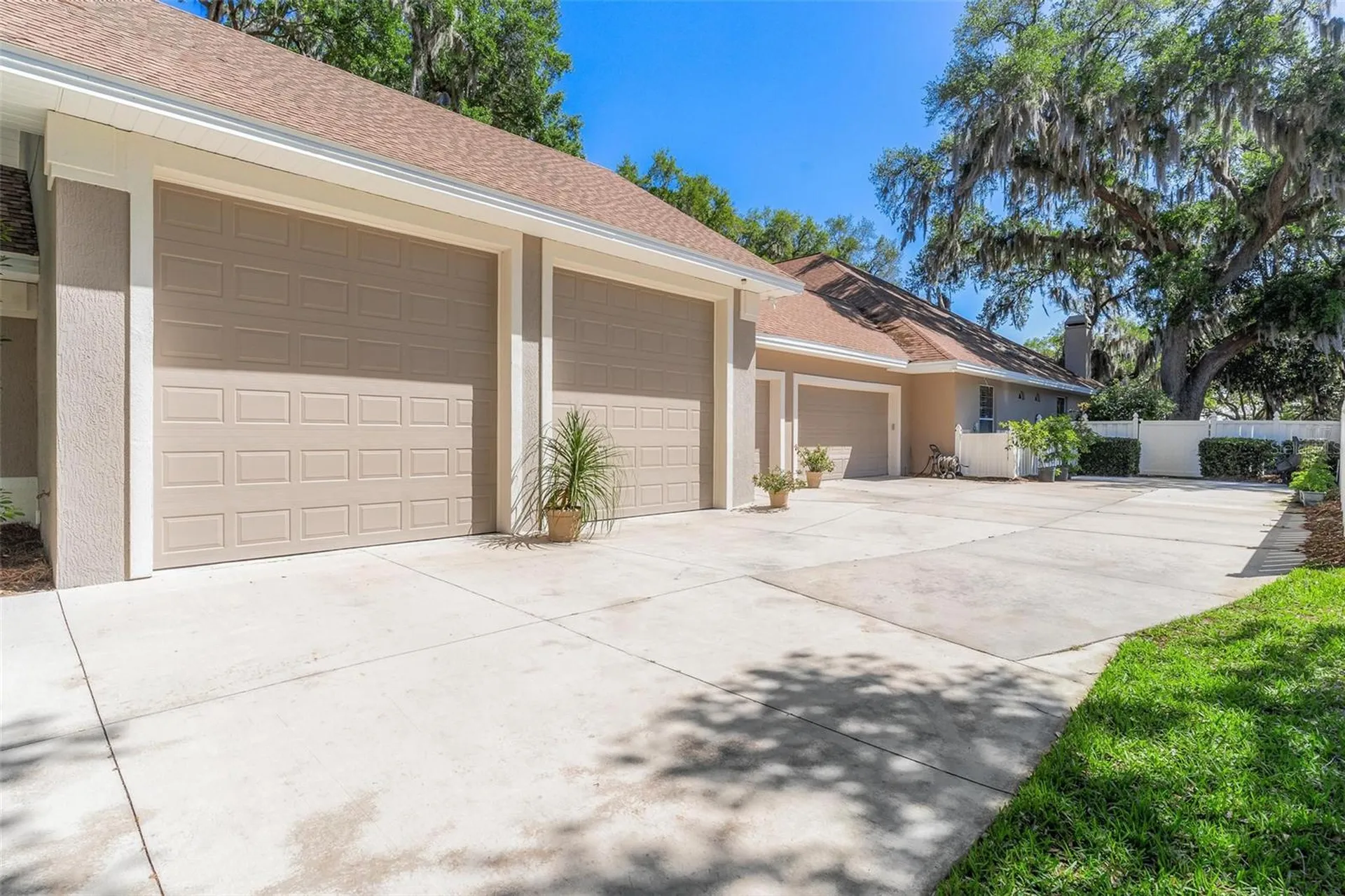 926 Hawk Landing Fruitland Park FL 34731