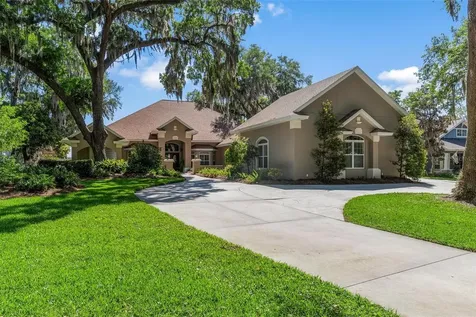 926 Hawk Landing Fruitland Park FL 34731
