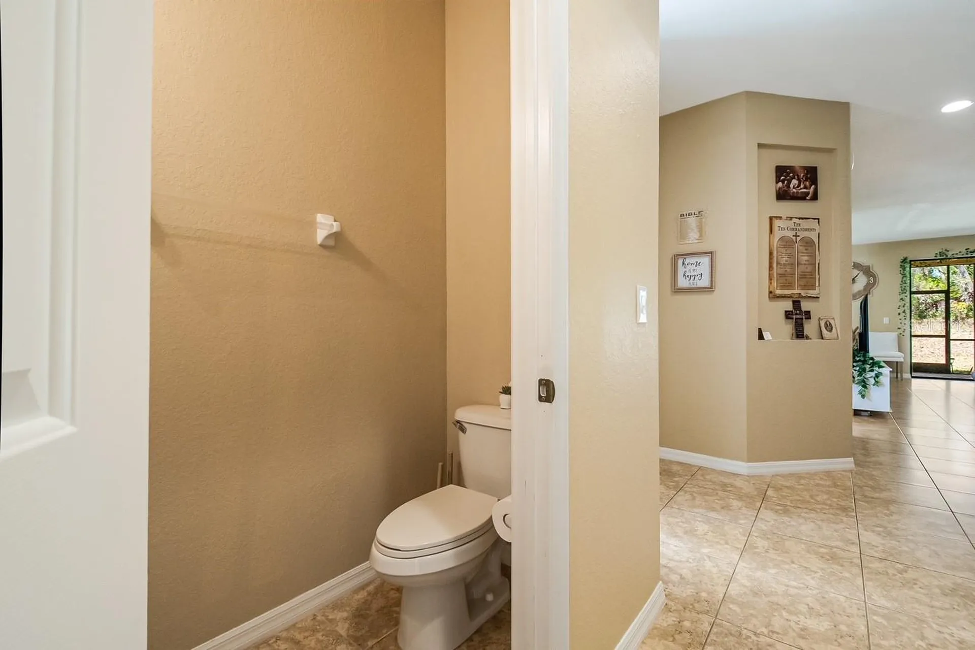 1426 Pacific Road Kissimmee FL 34759