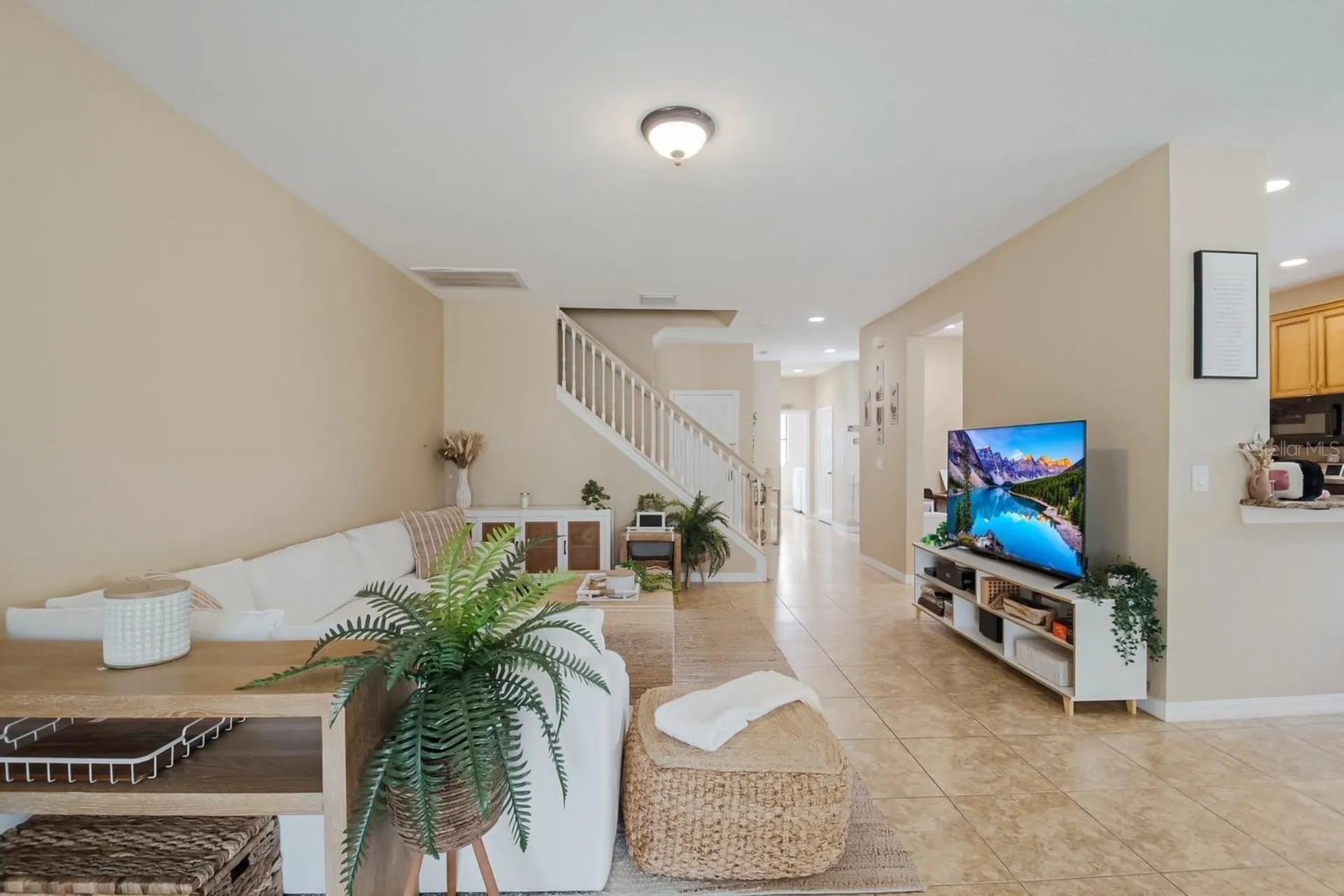 1426 Pacific Road Kissimmee FL 34759