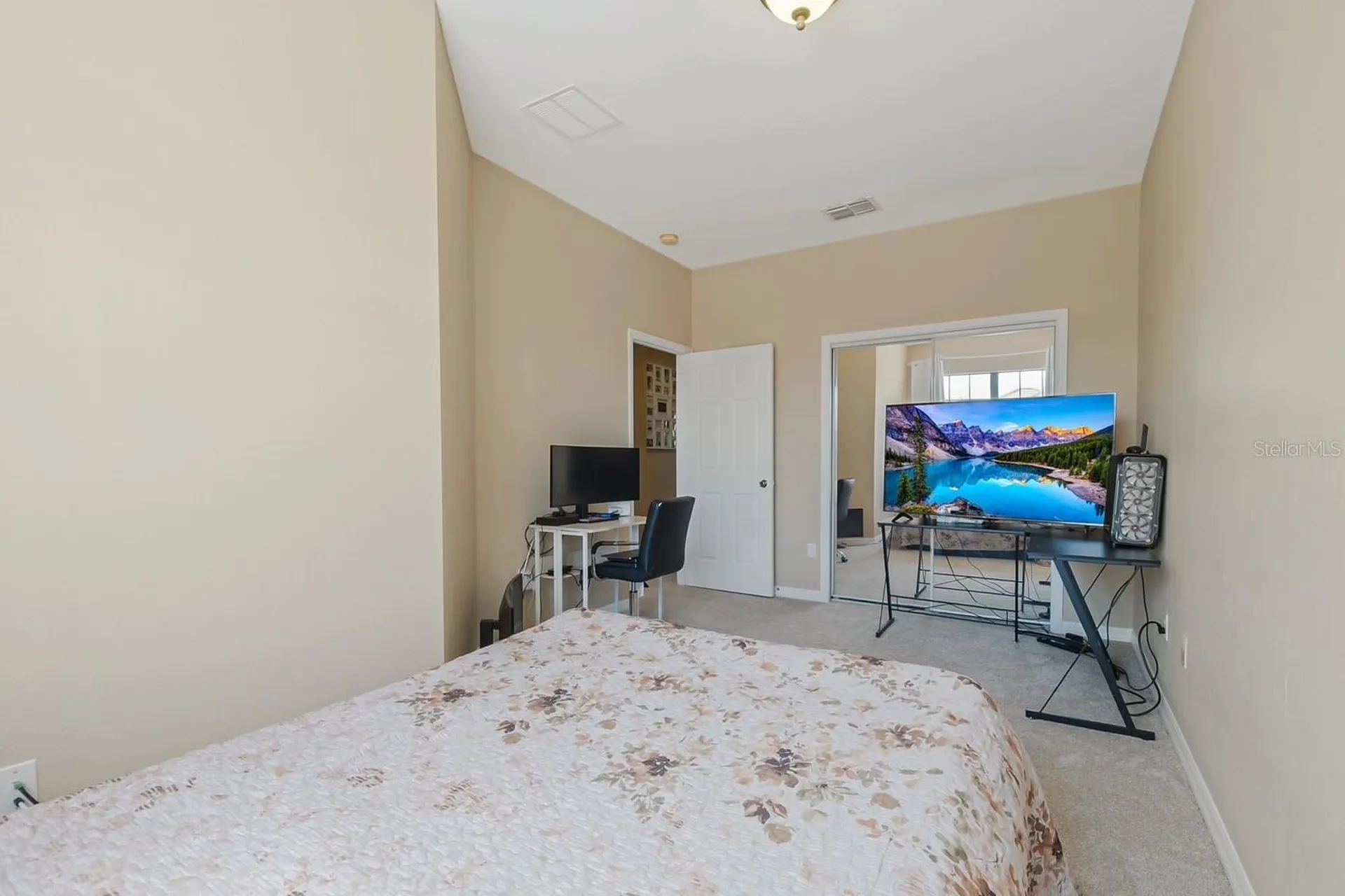 1426 Pacific Road Kissimmee FL 34759
