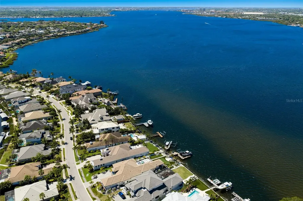 664 Regatta Way Bradenton FL 34208