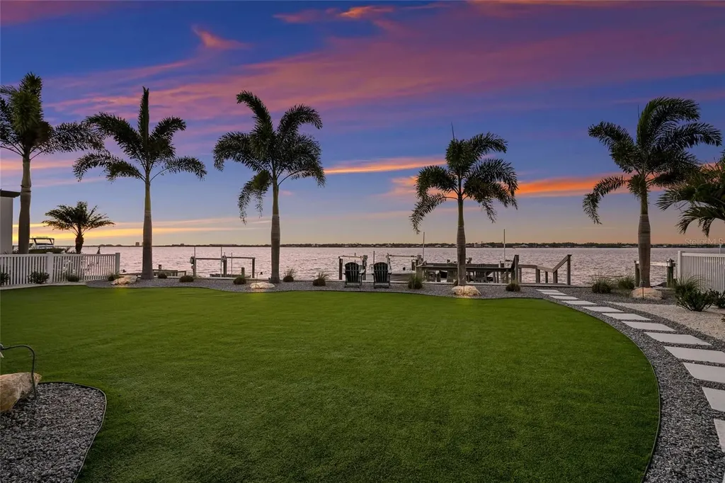 664 Regatta Way Bradenton FL 34208