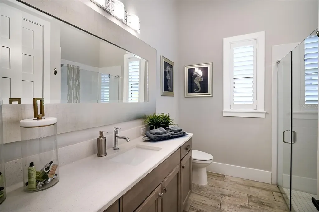 664 Regatta Way Bradenton FL 34208