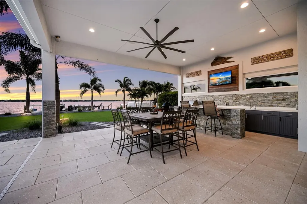 664 Regatta Way Bradenton FL 34208