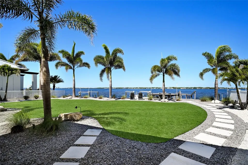 664 Regatta Way Bradenton FL 34208