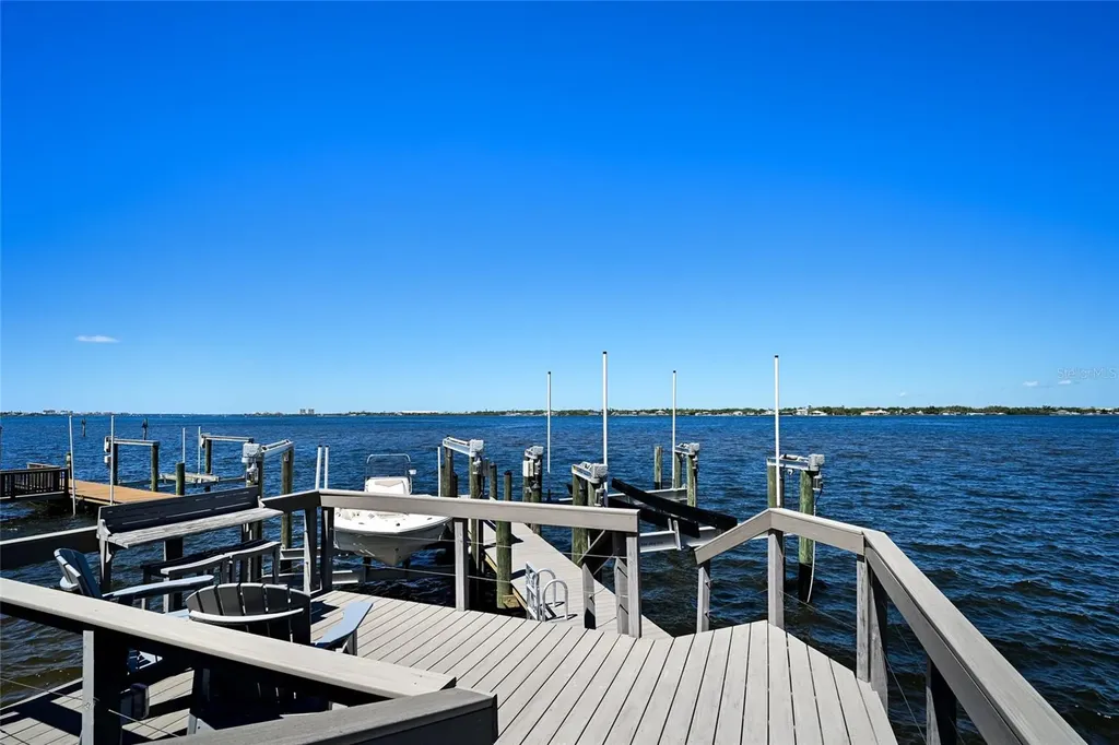 664 Regatta Way Bradenton FL 34208
