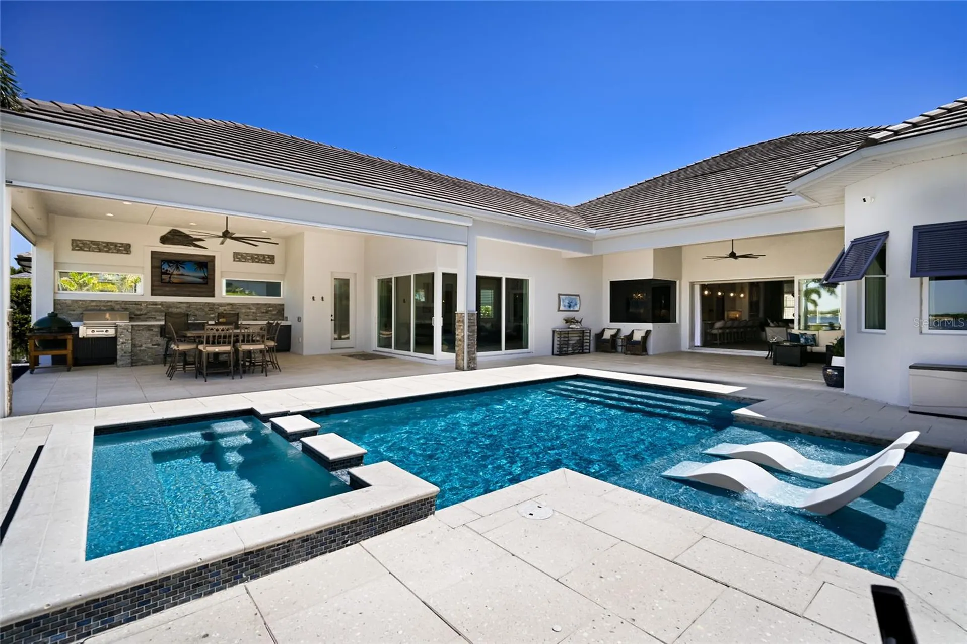 664 Regatta Way Bradenton FL 34208