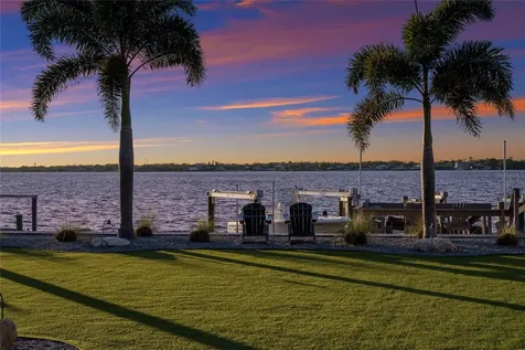 664 Regatta Way Bradenton FL 34208