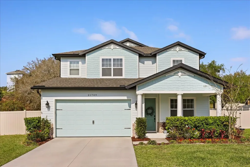 21709 Hidden Creek Lane Mount Dora FL 32757