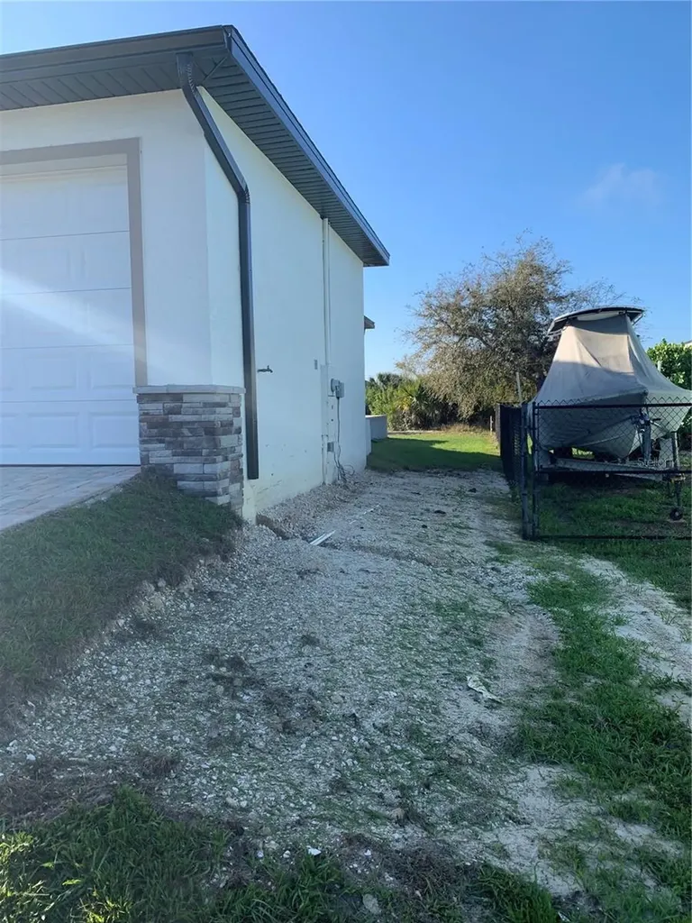 15619 Staunton Circle Port Charlotte FL 33981