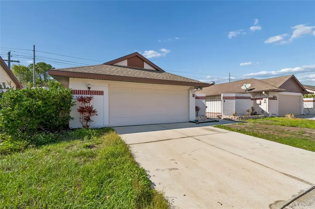 7123 Silvermill Drive Tampa FL 33635