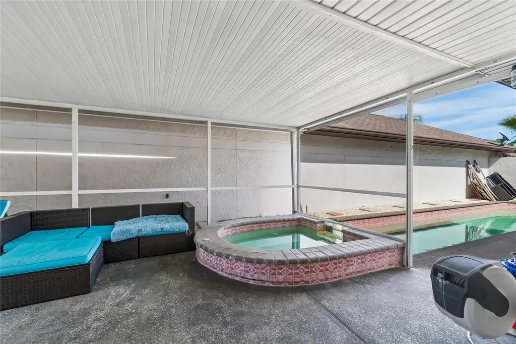 7123 Silvermill Drive Tampa FL 33635