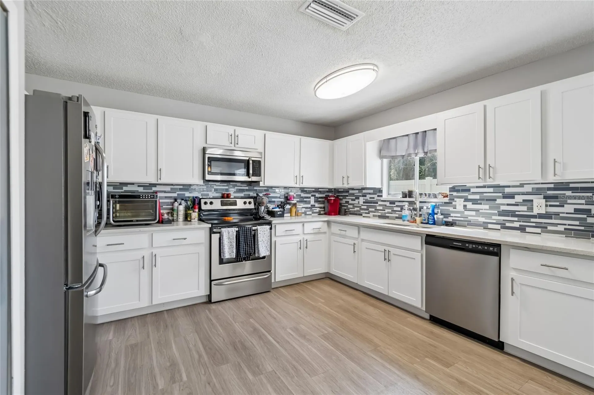 7123 Silvermill Drive Tampa FL 33635