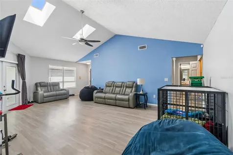 7123 Silvermill Drive Tampa FL 33635