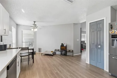 7123 Silvermill Drive Tampa FL 33635