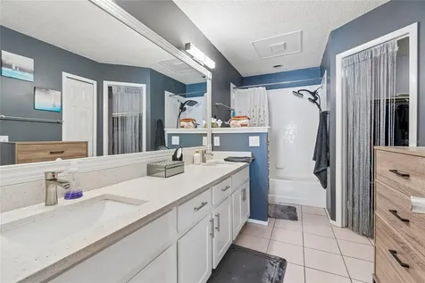 7123 Silvermill Drive Tampa FL 33635