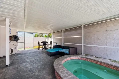 7123 Silvermill Drive Tampa FL 33635