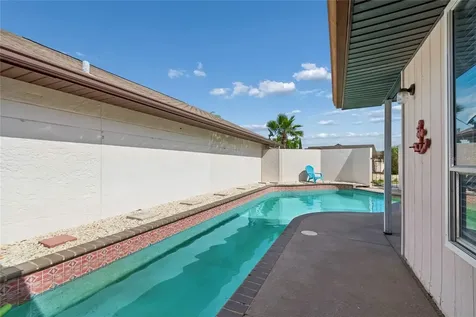 7123 Silvermill Drive Tampa FL 33635