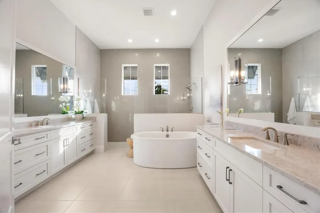 8465 Pavia Way Lakewood Ranch FL 34202