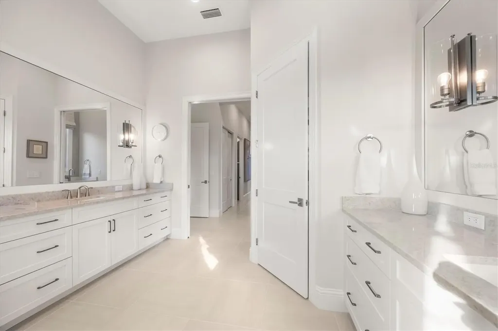 8465 Pavia Way Lakewood Ranch FL 34202