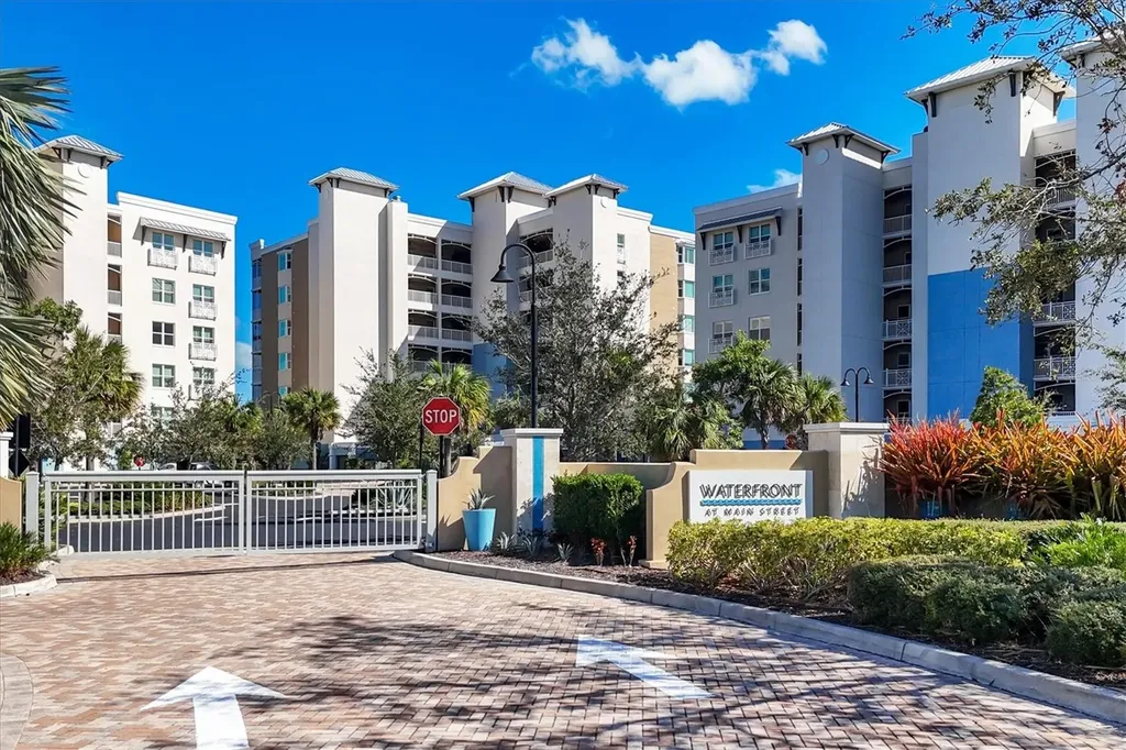 10510 Boardwalk Loop Lakewood Ranch FL 34202