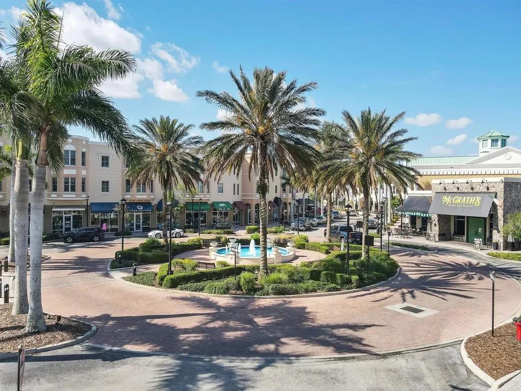 10510 Boardwalk Loop Lakewood Ranch FL 34202