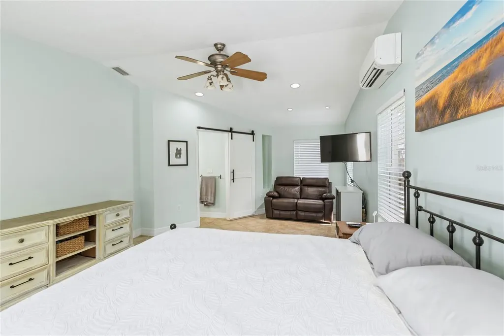 2287 Carolyn Drive Dunedin FL 34698