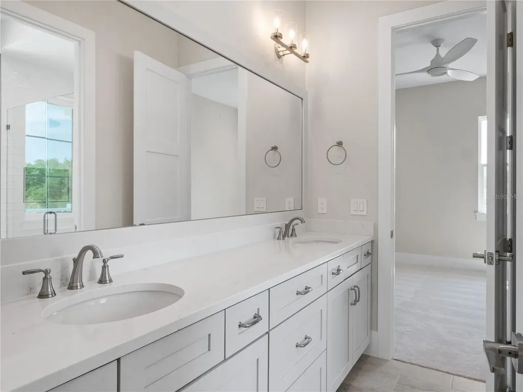511 Briley Avenue Oakland FL 34760