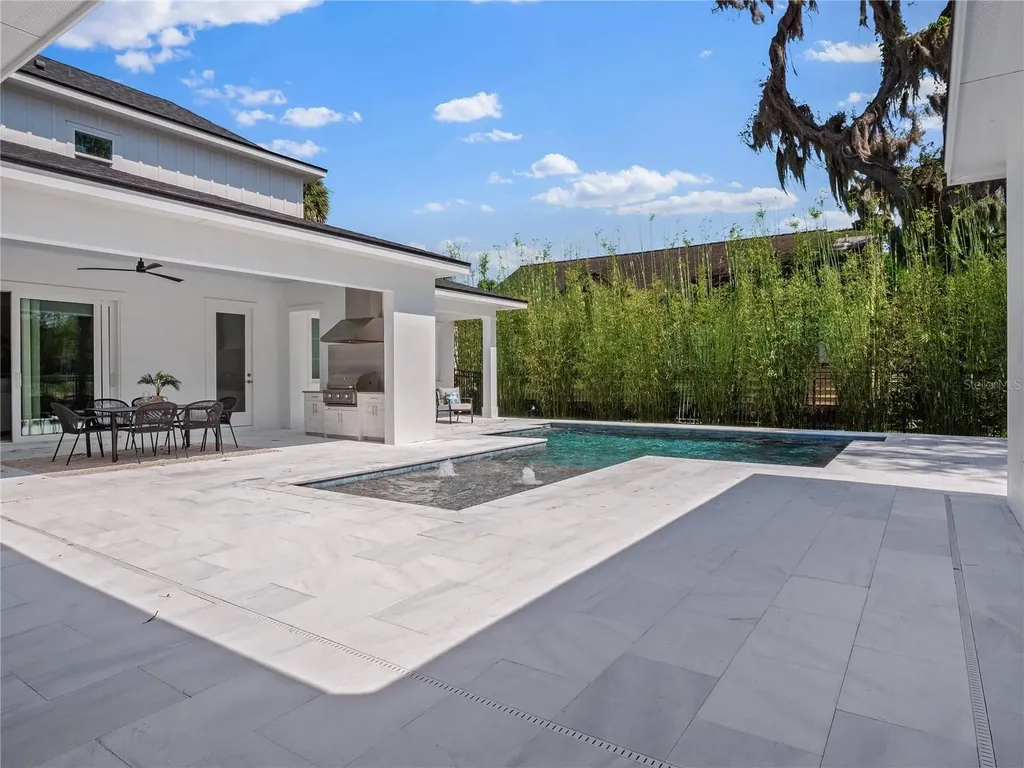 511 Briley Avenue Oakland FL 34760