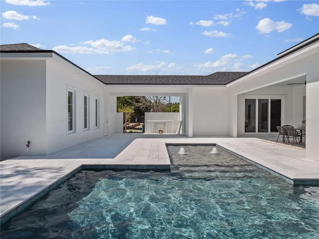 511 Briley Avenue Oakland FL 34760