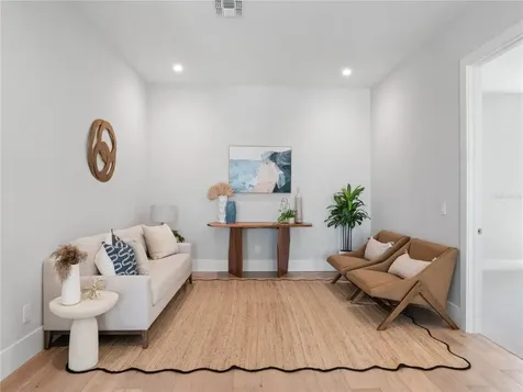 511 Briley Avenue Oakland FL 34760