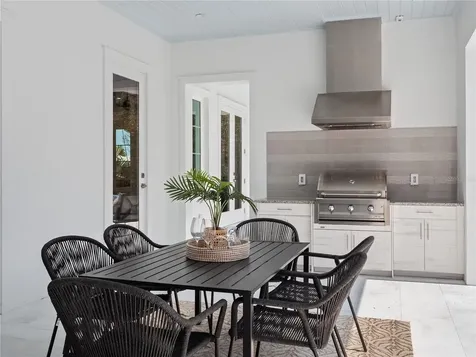 511 Briley Avenue Oakland FL 34760